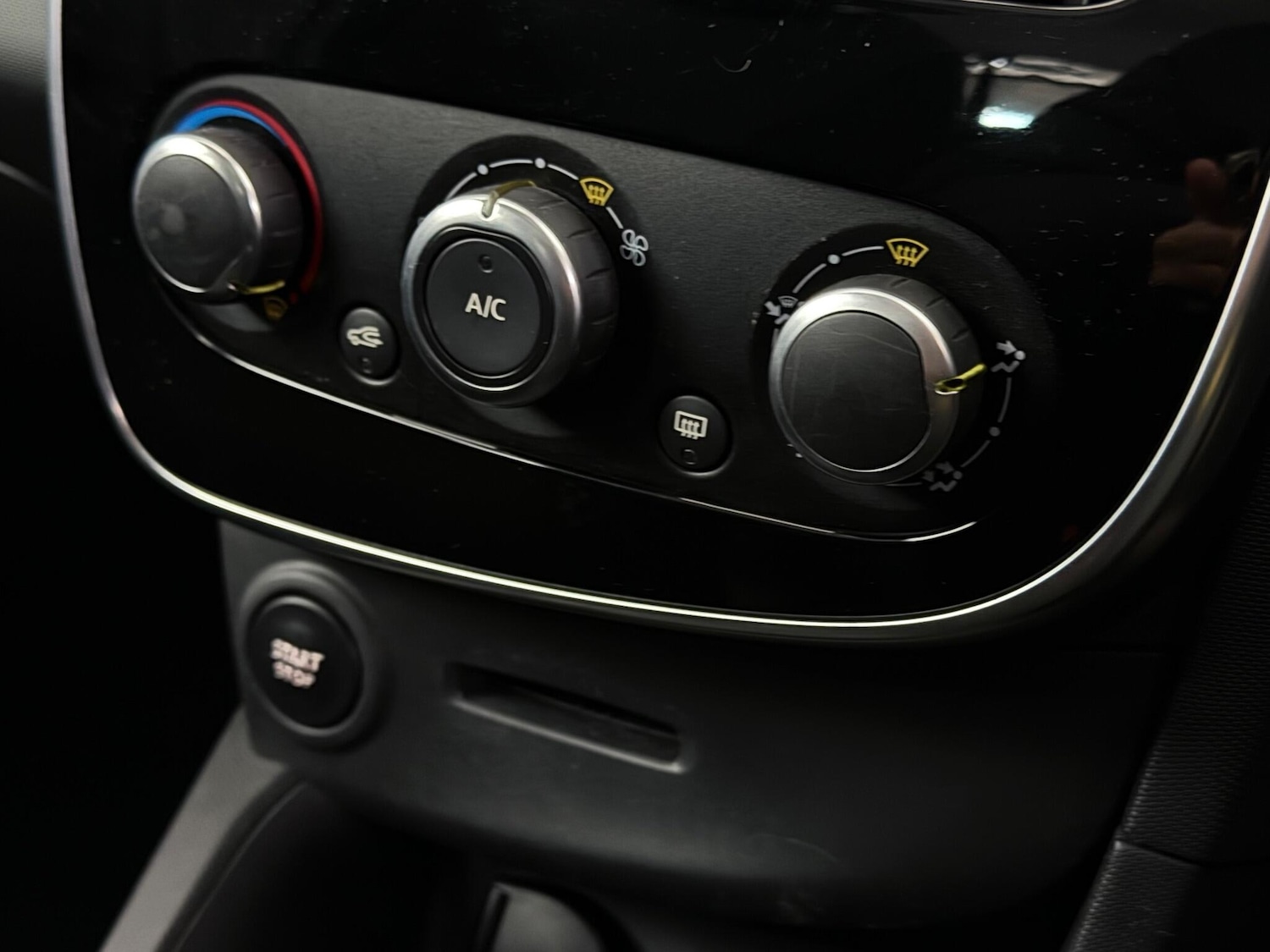 Used Renault Clio 2015 for sale - 77246762: Photo 28