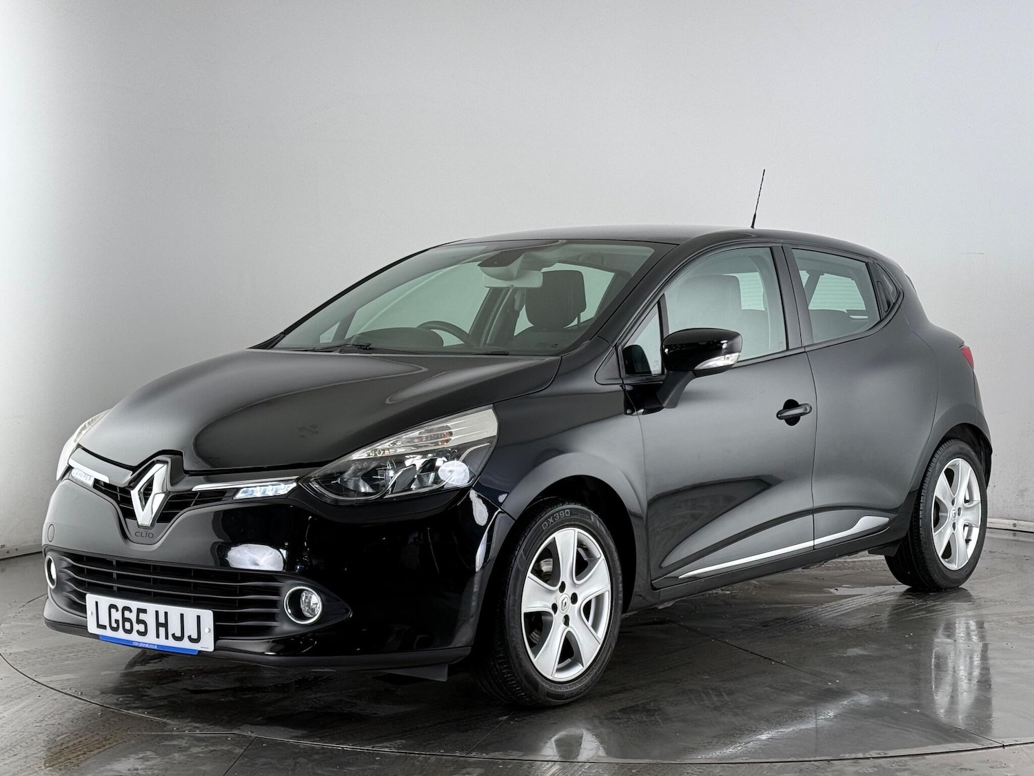Used Renault Clio 2015 for sale - 77246762: Photo 3
