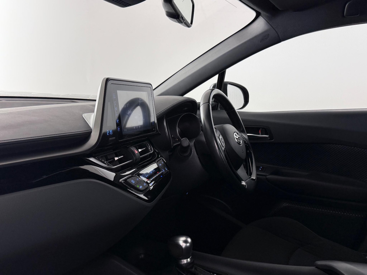 Used Toyota C-HR 2018 for sale - 77222334: Photo 13