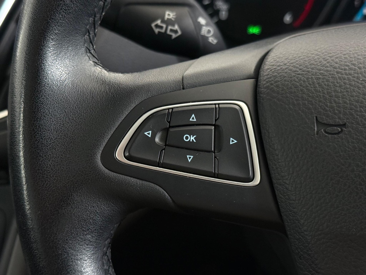 Used Ford C-Max 2016 for sale - 77243926: Photo 16