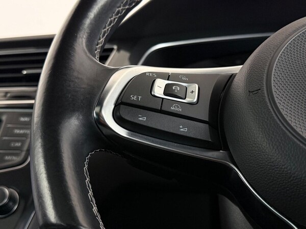 Used Volkswagen Tiguan 2016 for sale - 75992607: Photo 25