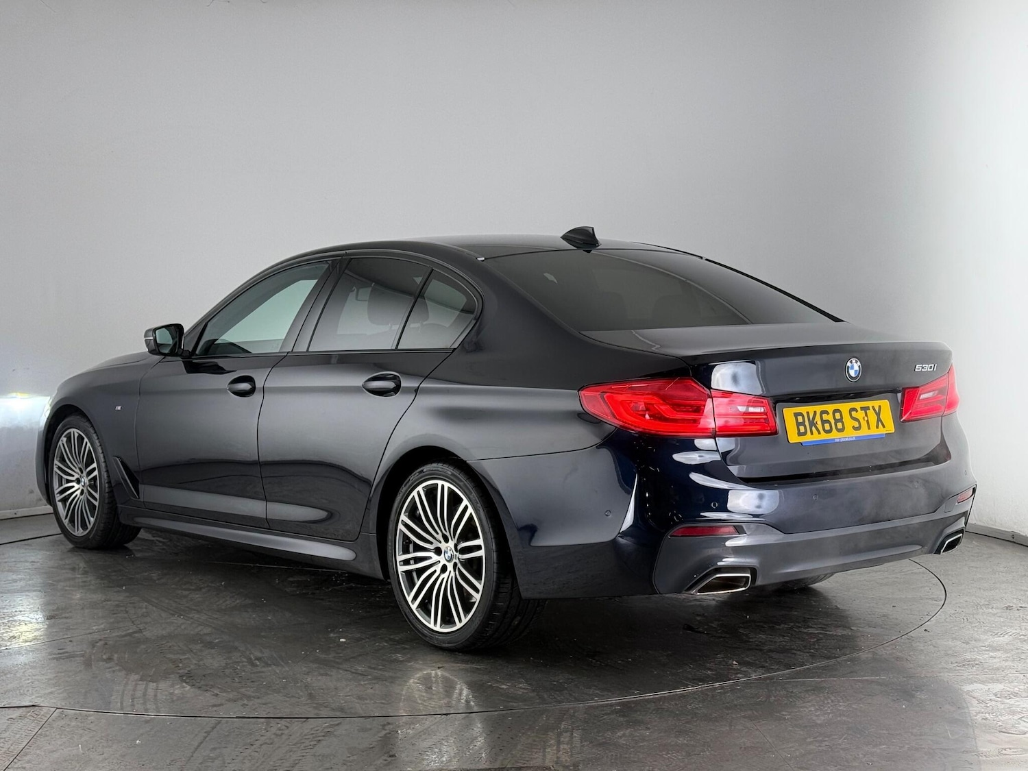 Used BMW 5 Series 2018 for sale - 77182450: Photo 3