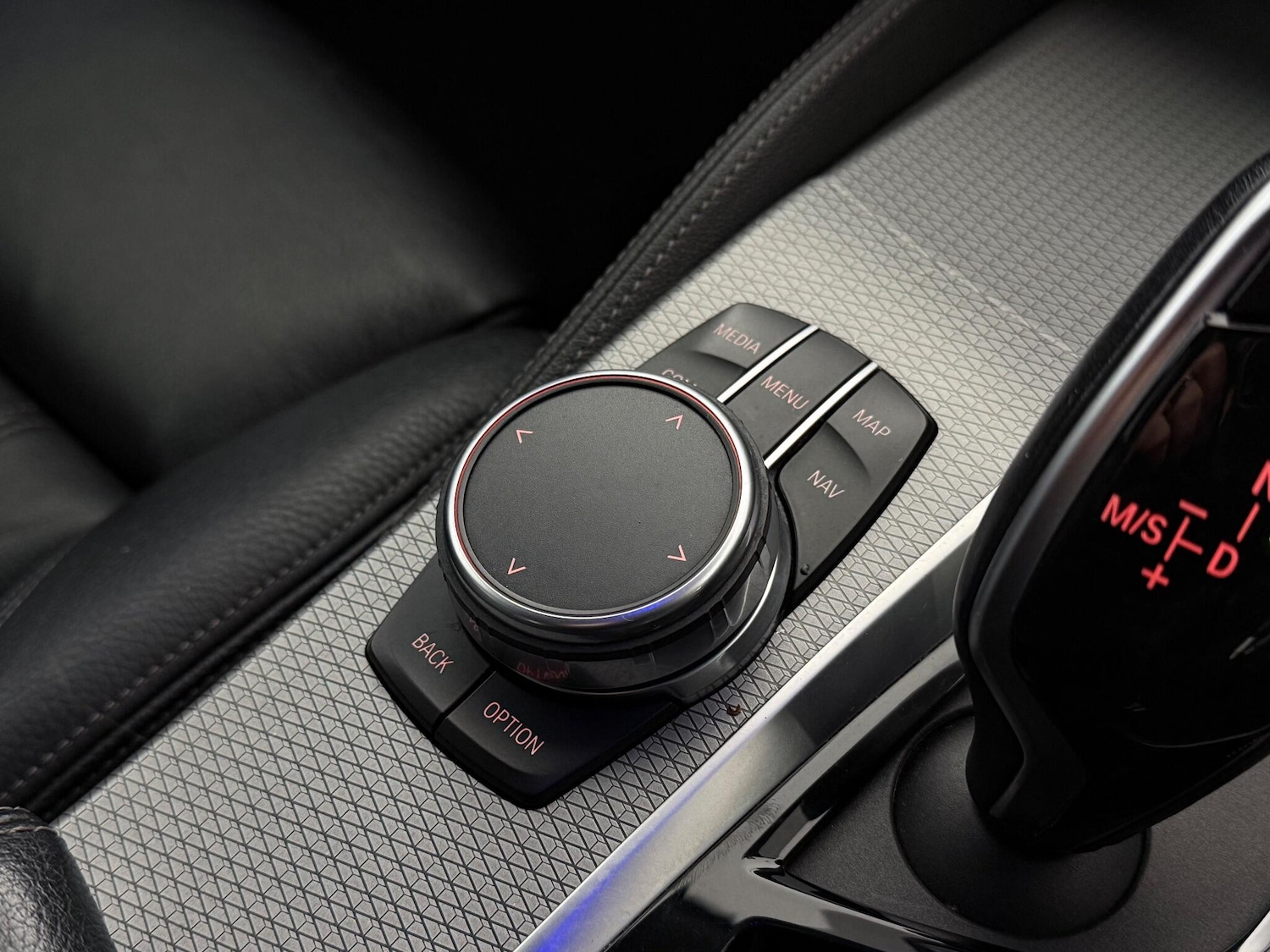 Used BMW 5 Series 2018 for sale - 77182450: Photo 33