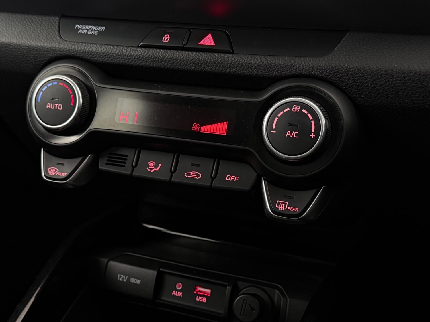 Used Kia Stonic 2020 for sale - 77412465: Photo 23