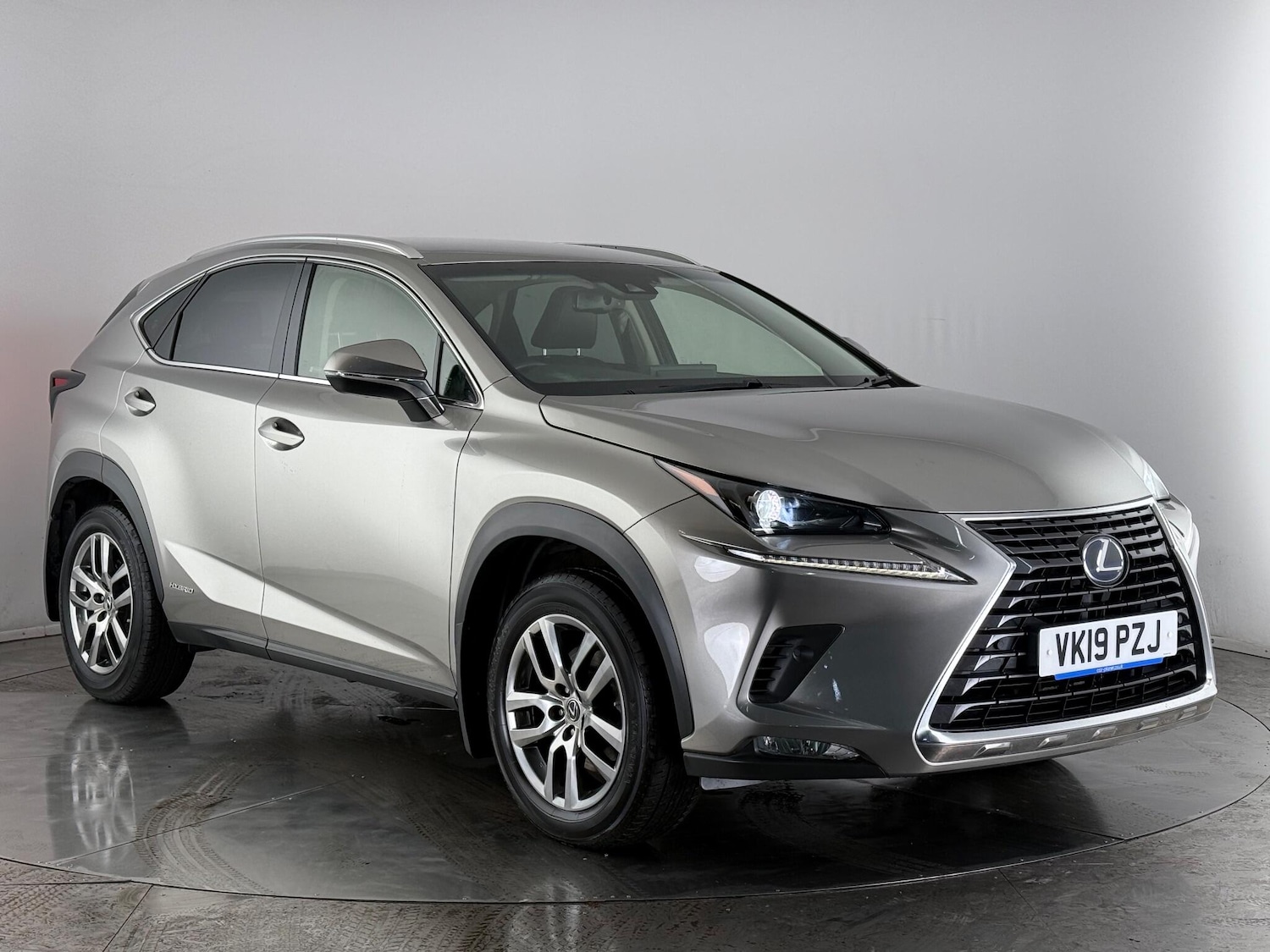 Used Lexus NX 2019 for sale - 76467012: Photo 1