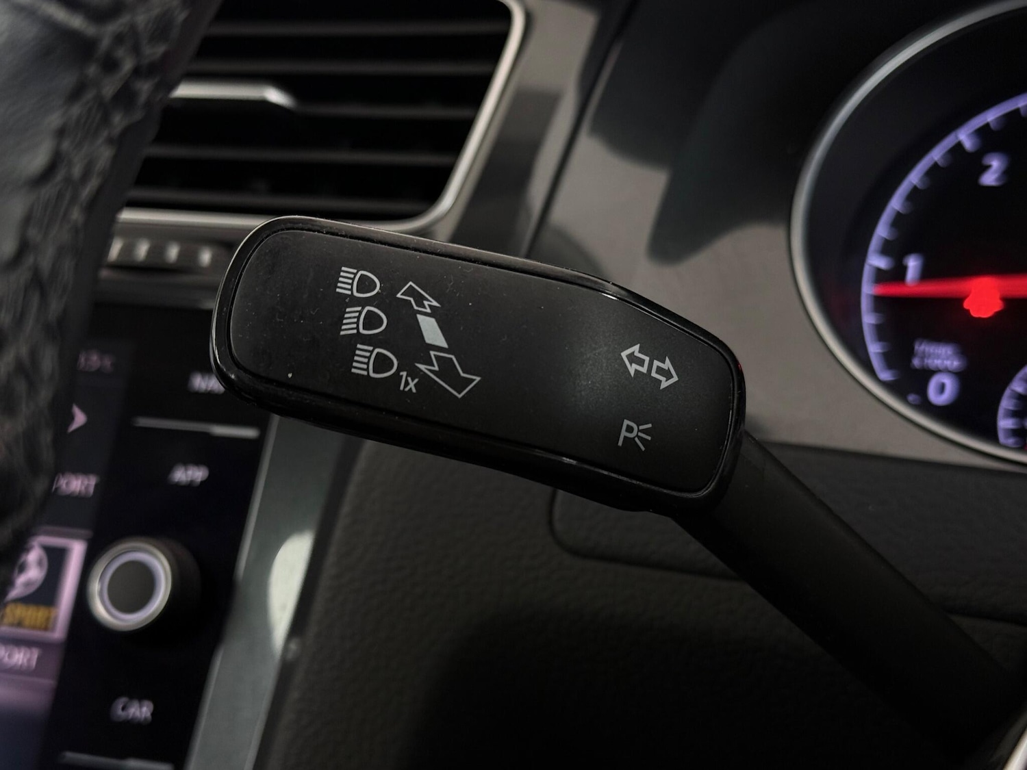 Used Volkswagen Golf 2017 for sale - 76606931: Photo 24