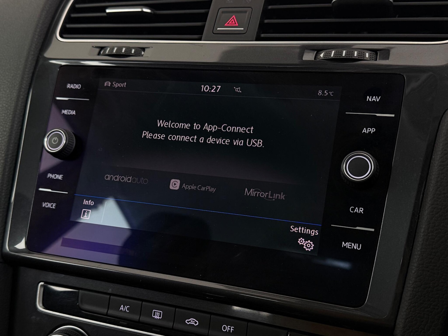 Used Volkswagen Golf 2017 for sale - 76606931: Photo 30