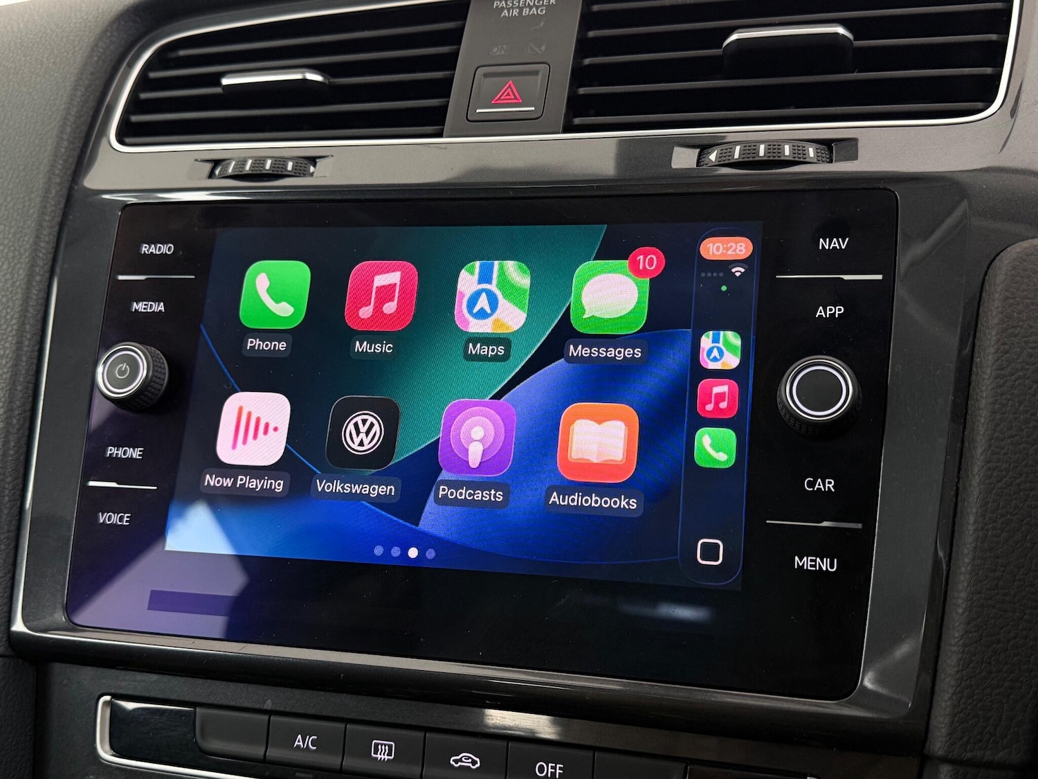 Used Volkswagen Golf 2017 for sale - 76606931: Photo 33