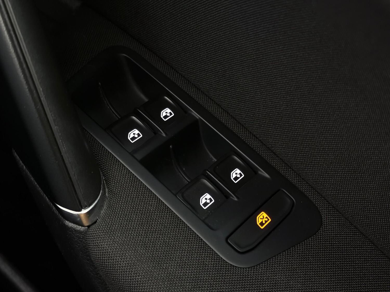 Used Volkswagen Golf 2017 for sale - 76606931: Photo 39