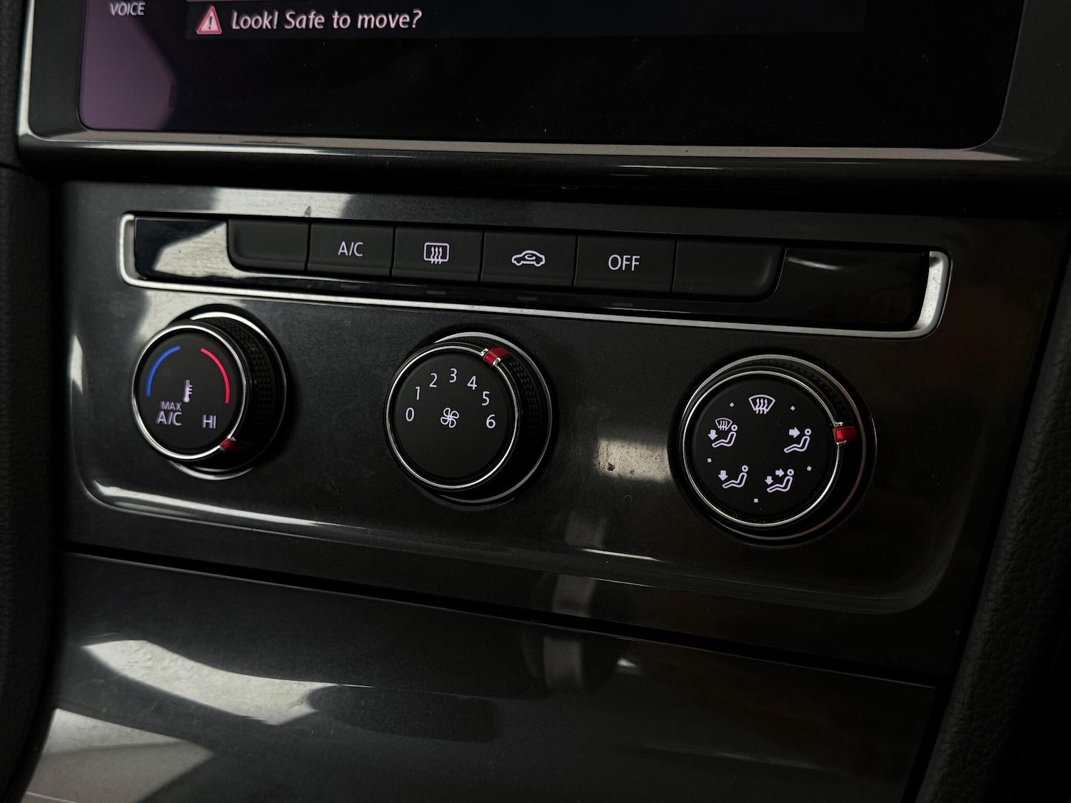 Used Volkswagen Golf 2017 for sale - 76606931: Photo 41