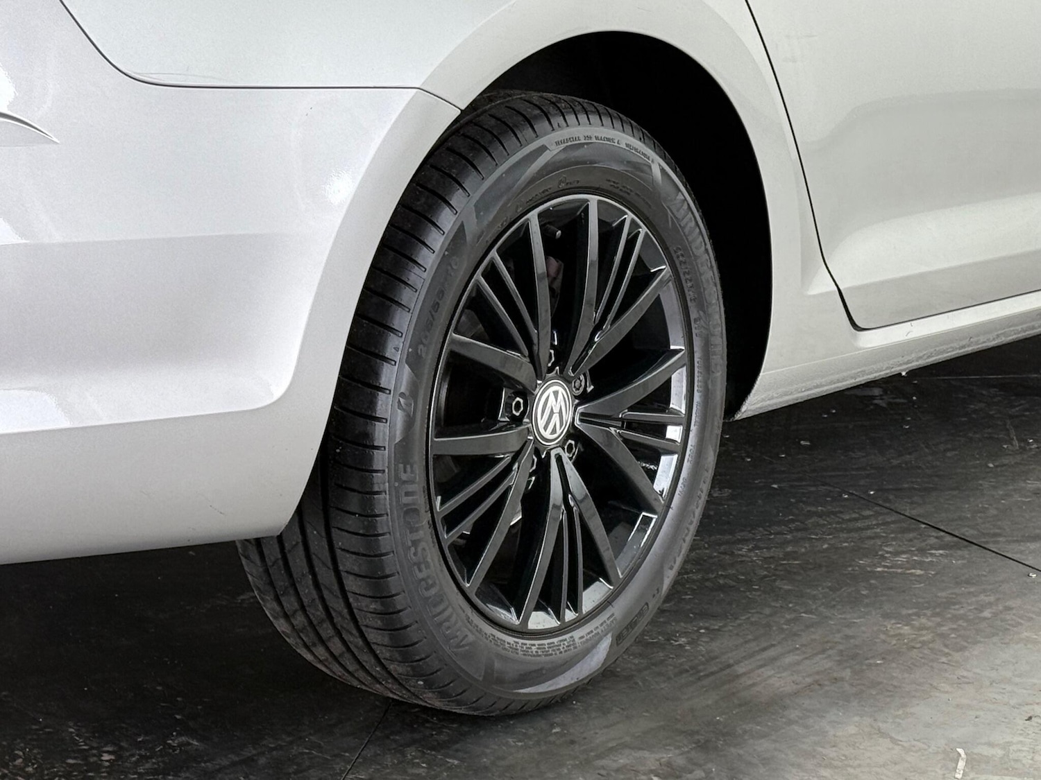 Used Volkswagen Golf 2017 for sale - 76606931: Photo 9