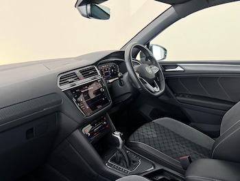 Used Volkswagen Tiguan 2023 for sale - 79581903: Photo
