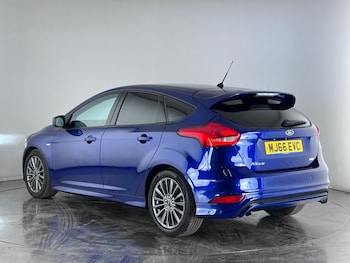 Used Ford Focus 2017 for sale - 75936806: Photo
