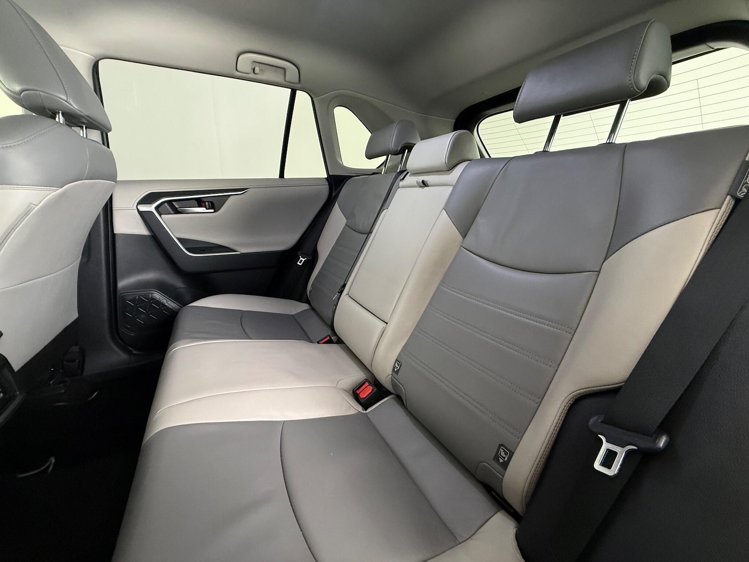 Used Toyota RAV4 2020 for sale - 76538747: Photo 19