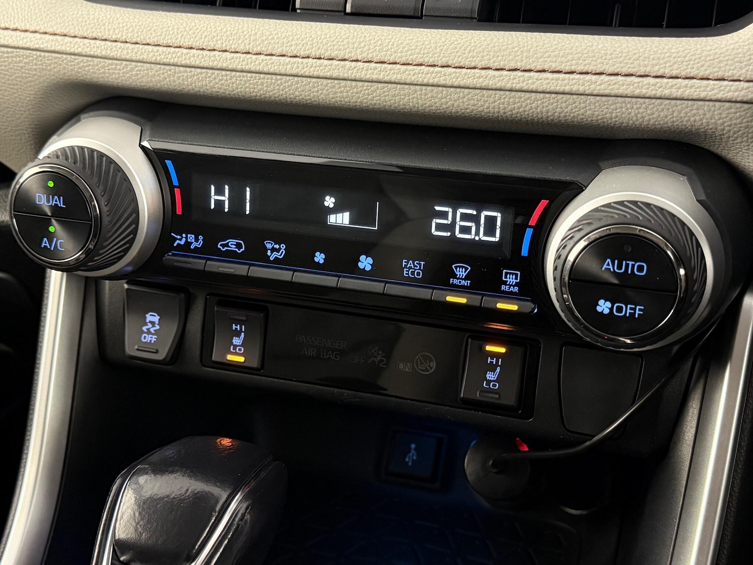 Used Toyota RAV4 2020 for sale - 76538747: Photo 42