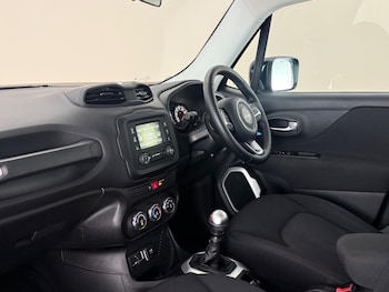 Used Jeep Renegade 2017 for sale - 78867111: Photo