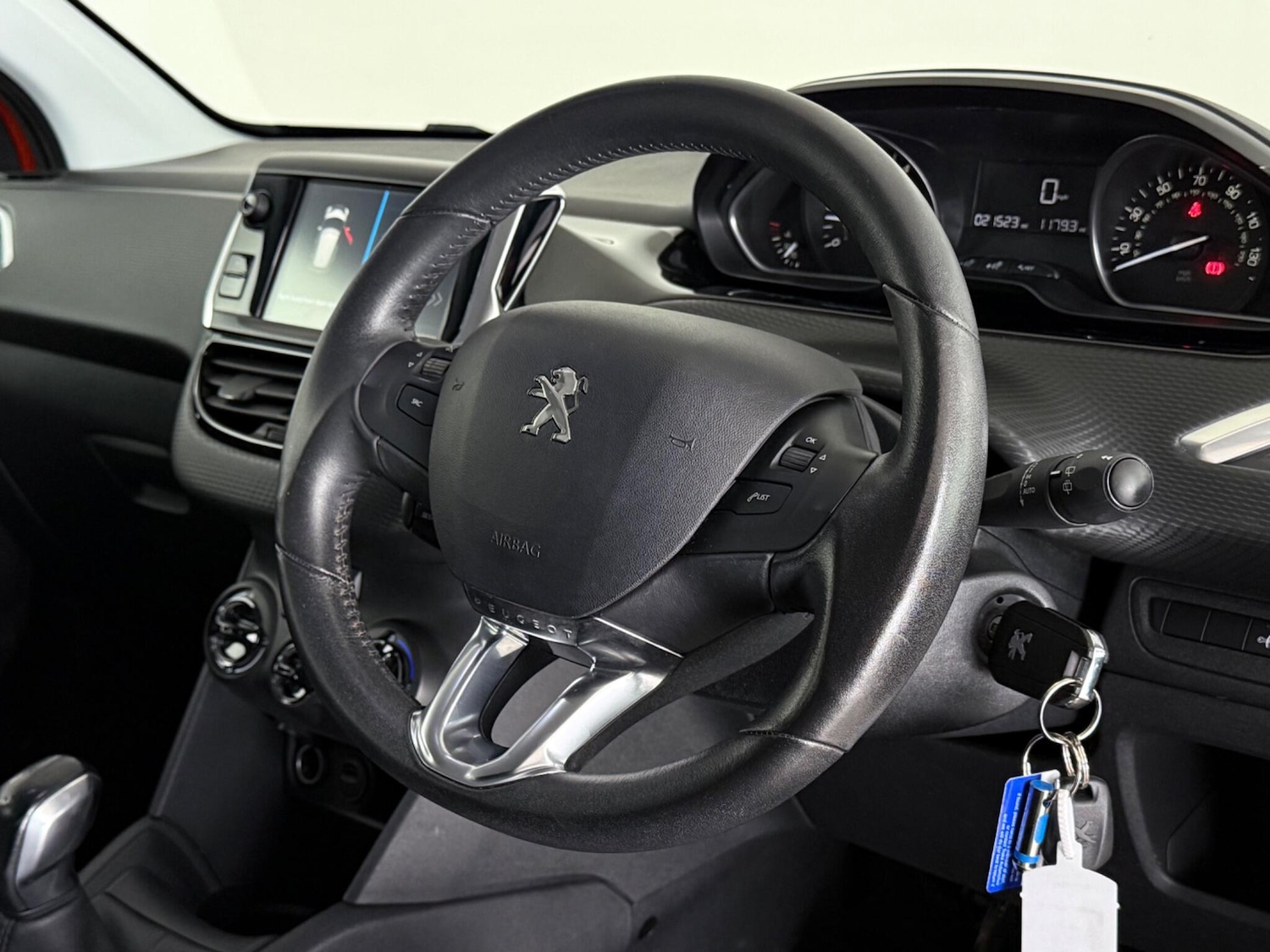 Used Peugeot 208 2019 for sale - 77243227: Photo 18