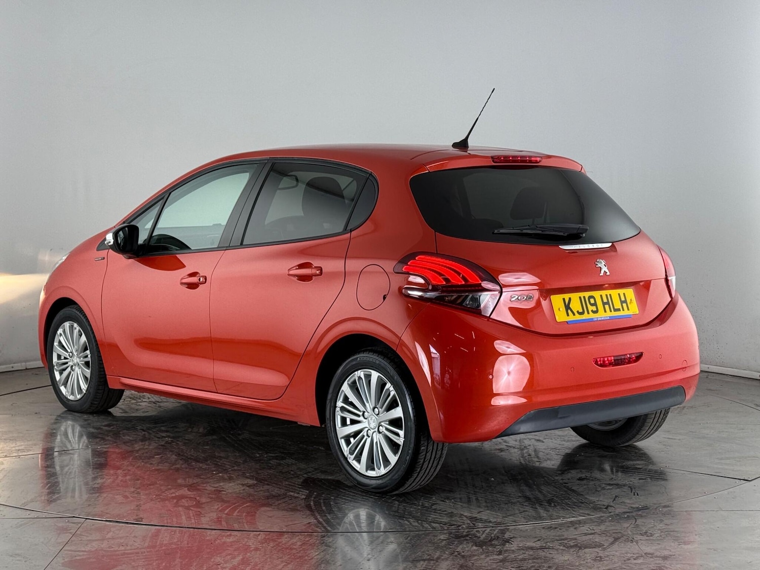 Used Peugeot 208 2019 for sale - 77243227: Photo 3
