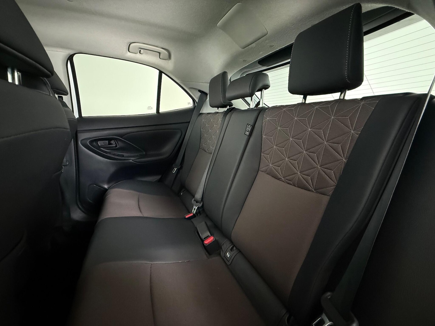 Used Toyota Yaris Cross 2022 for sale - 77182904: Photo 15