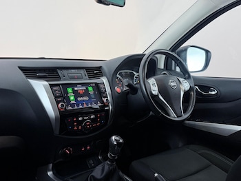 Used Nissan Navara 2019 for sale - 79225449: Photo