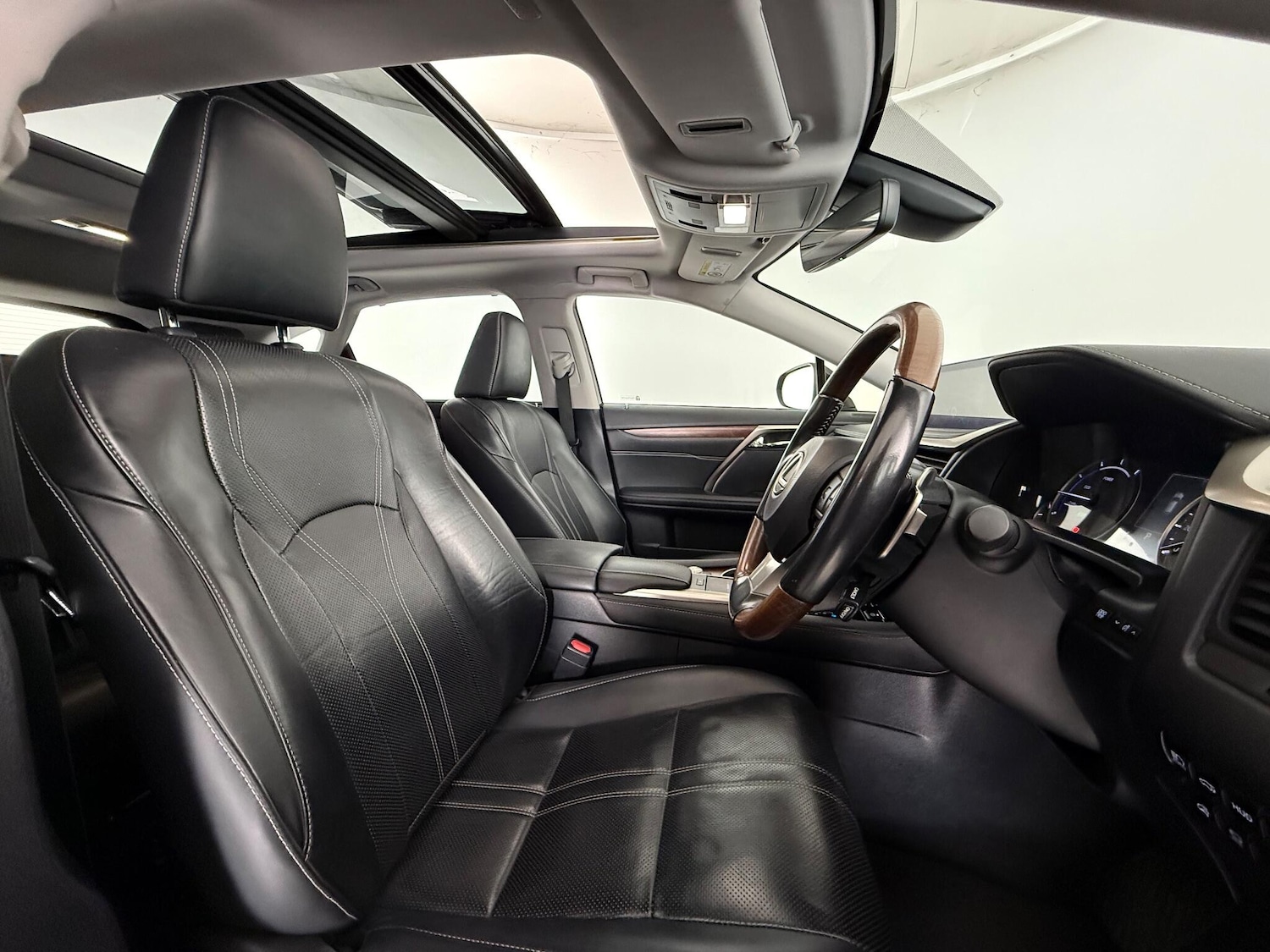 Used Lexus RX 2019 for sale - 77182375: Photo 14