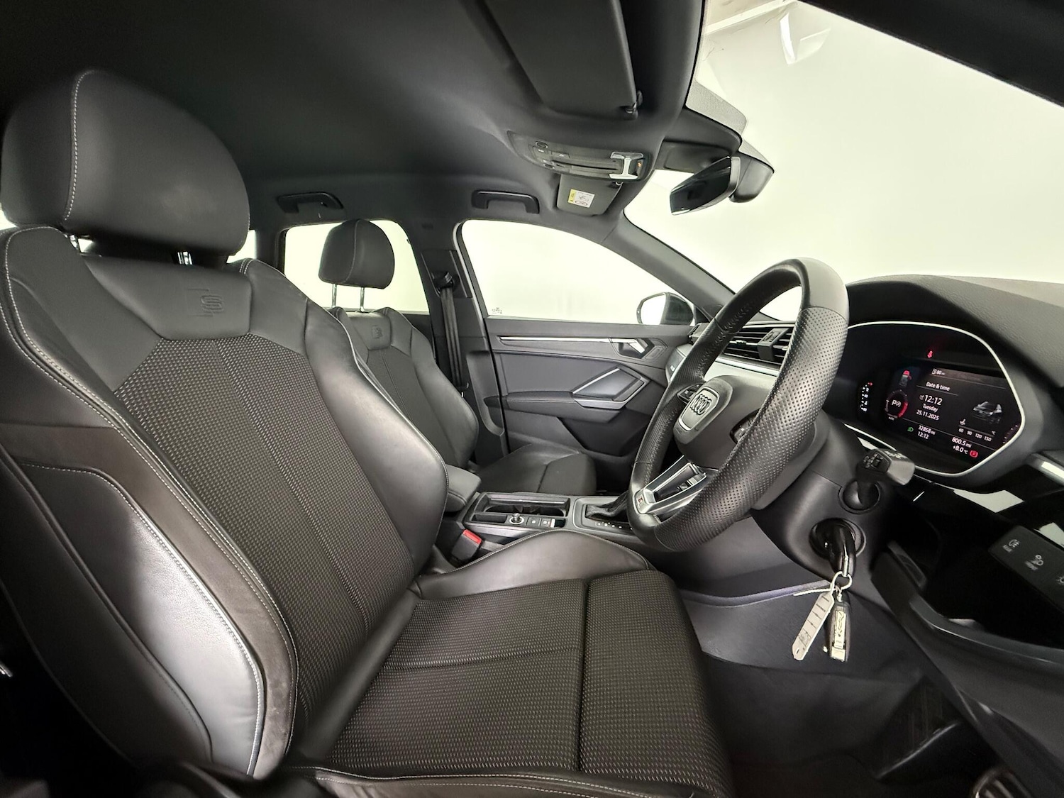 Used Audi Q3 2019 for sale - 76688696: Photo 17