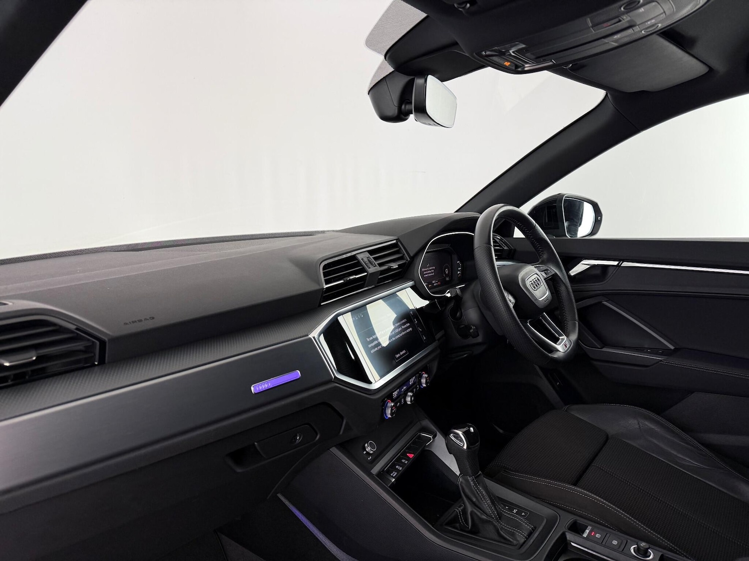 Used Audi Q3 2019 for sale - 76688696: Photo 18