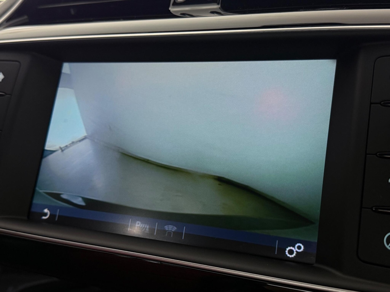 Used Jaguar XE 2016 for sale - 77182960: Photo 27