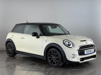 Used MINI Hatch 2019 for sale - 77243962: Photo