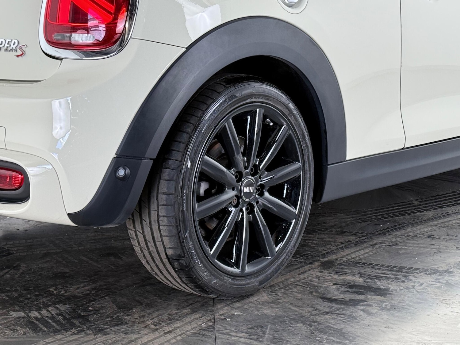 Used MINI Hatch 2019 for sale - 77243962: Photo 9