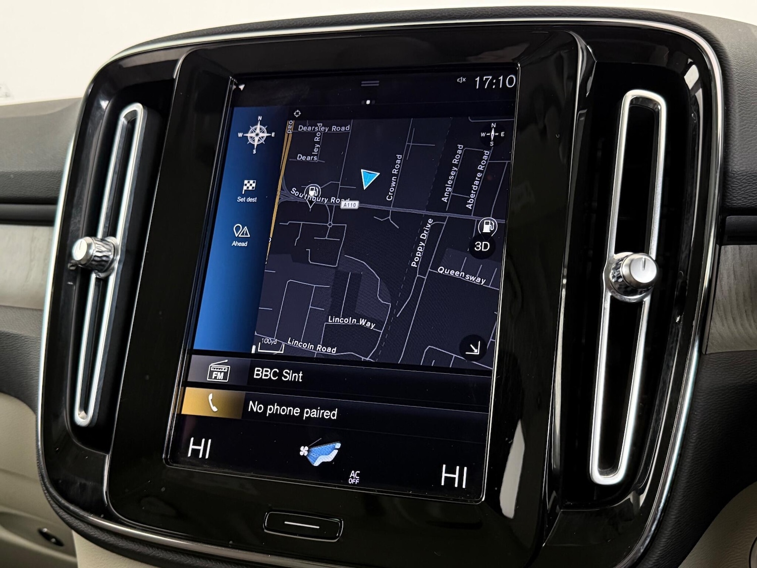 Used Volvo XC40 2020 for sale - 77260324: Photo 29