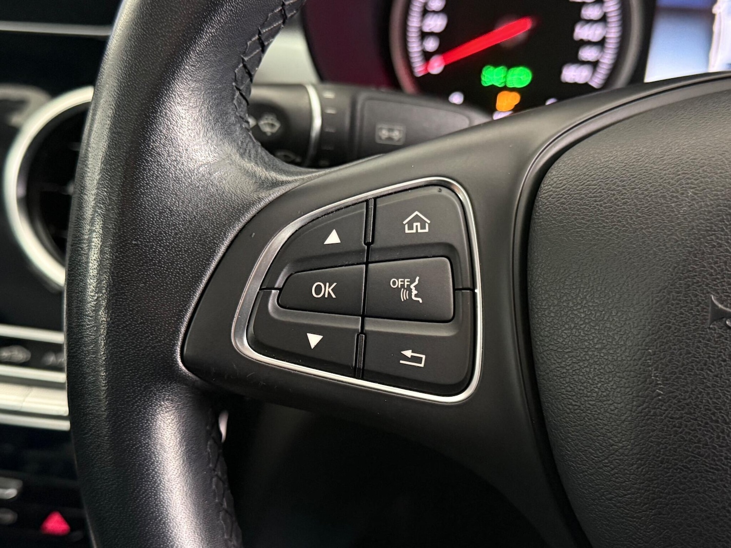 Used Mercedes-Benz C Class 2017 for sale - 77246548: Photo 16