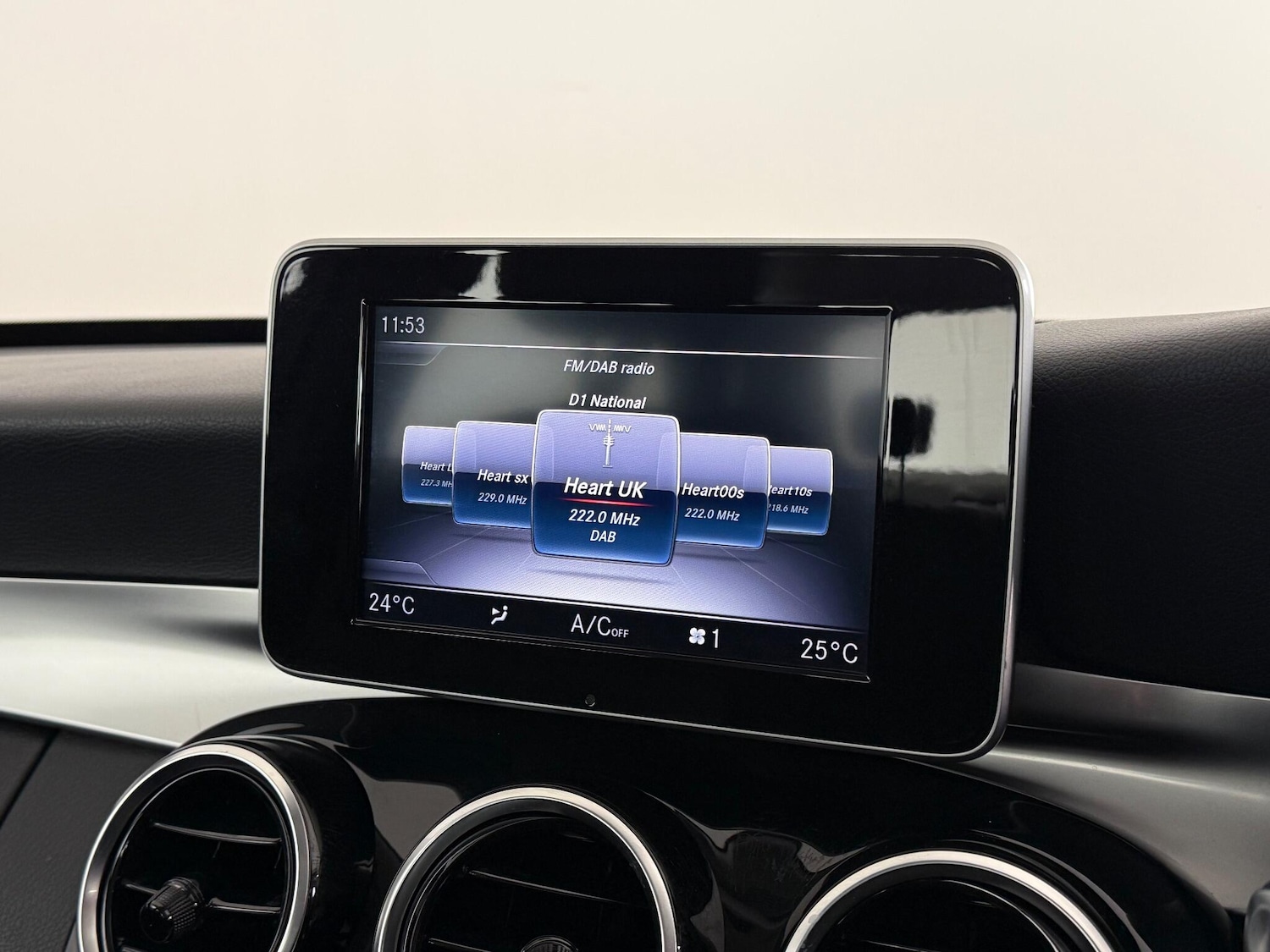 Used Mercedes-Benz C Class 2017 for sale - 77246548: Photo 22