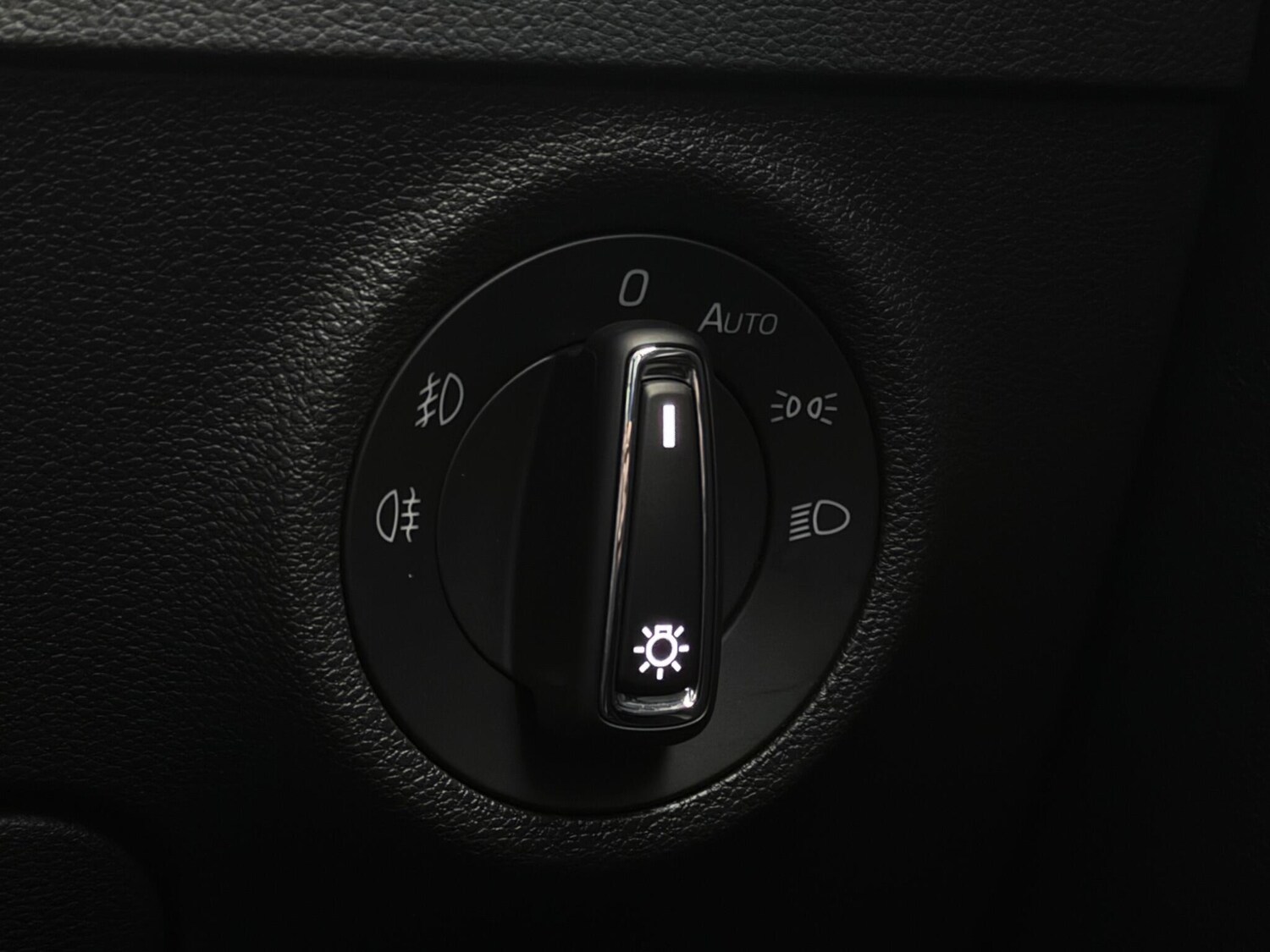 Used Skoda Karoq 2022 for sale - 77525212: Photo 18