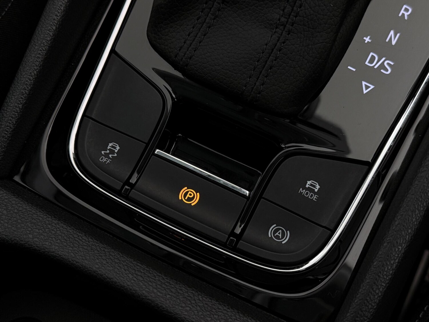 Used Skoda Karoq 2022 for sale - 77525212: Photo 30