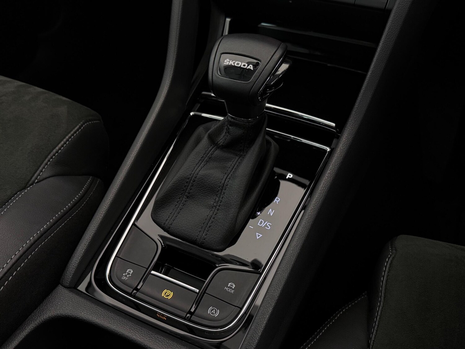 Used Skoda Karoq 2022 for sale - 77525212: Photo 32