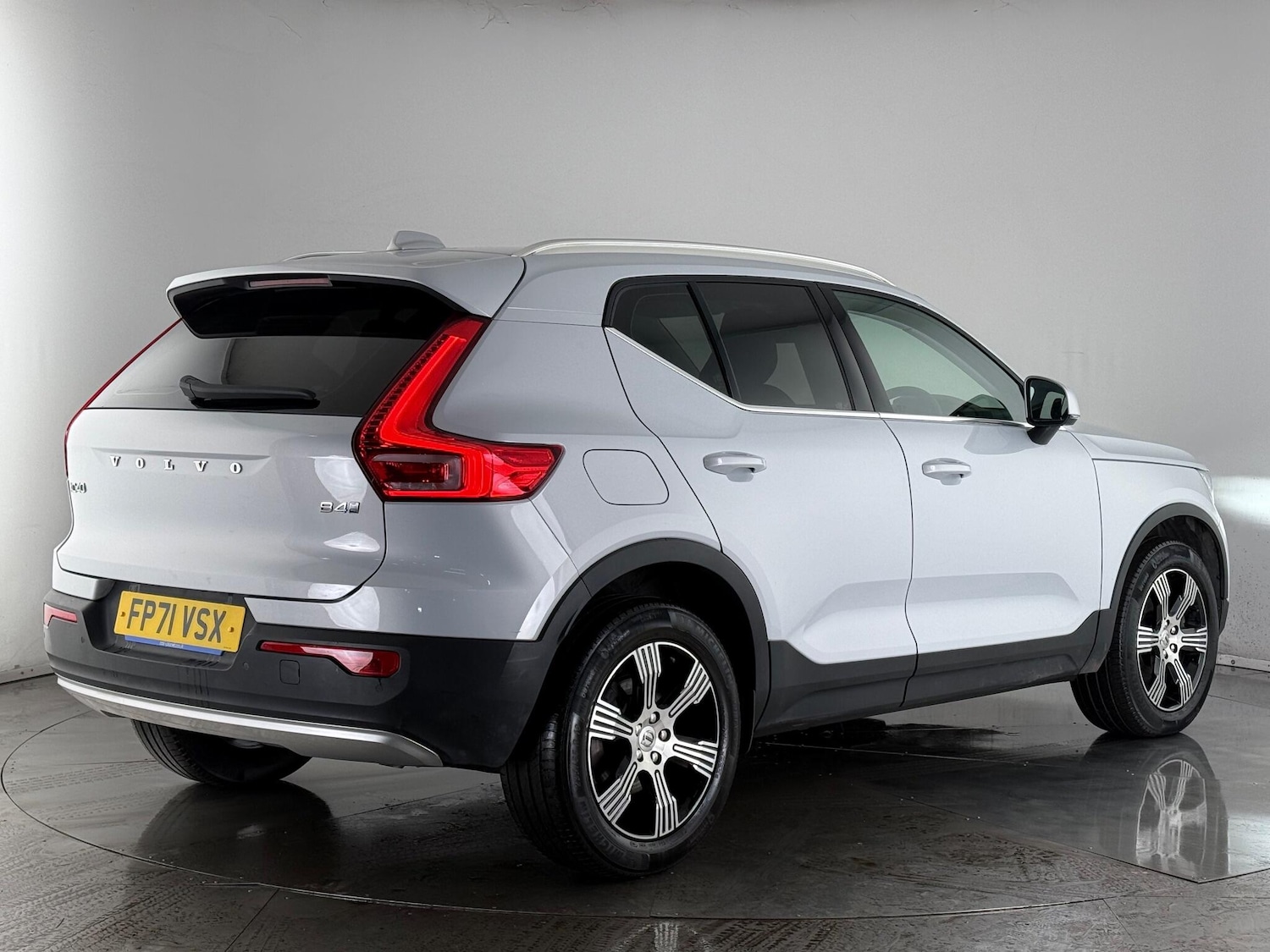 Used Volvo XC40 2022 for sale - 77183090: Photo 3