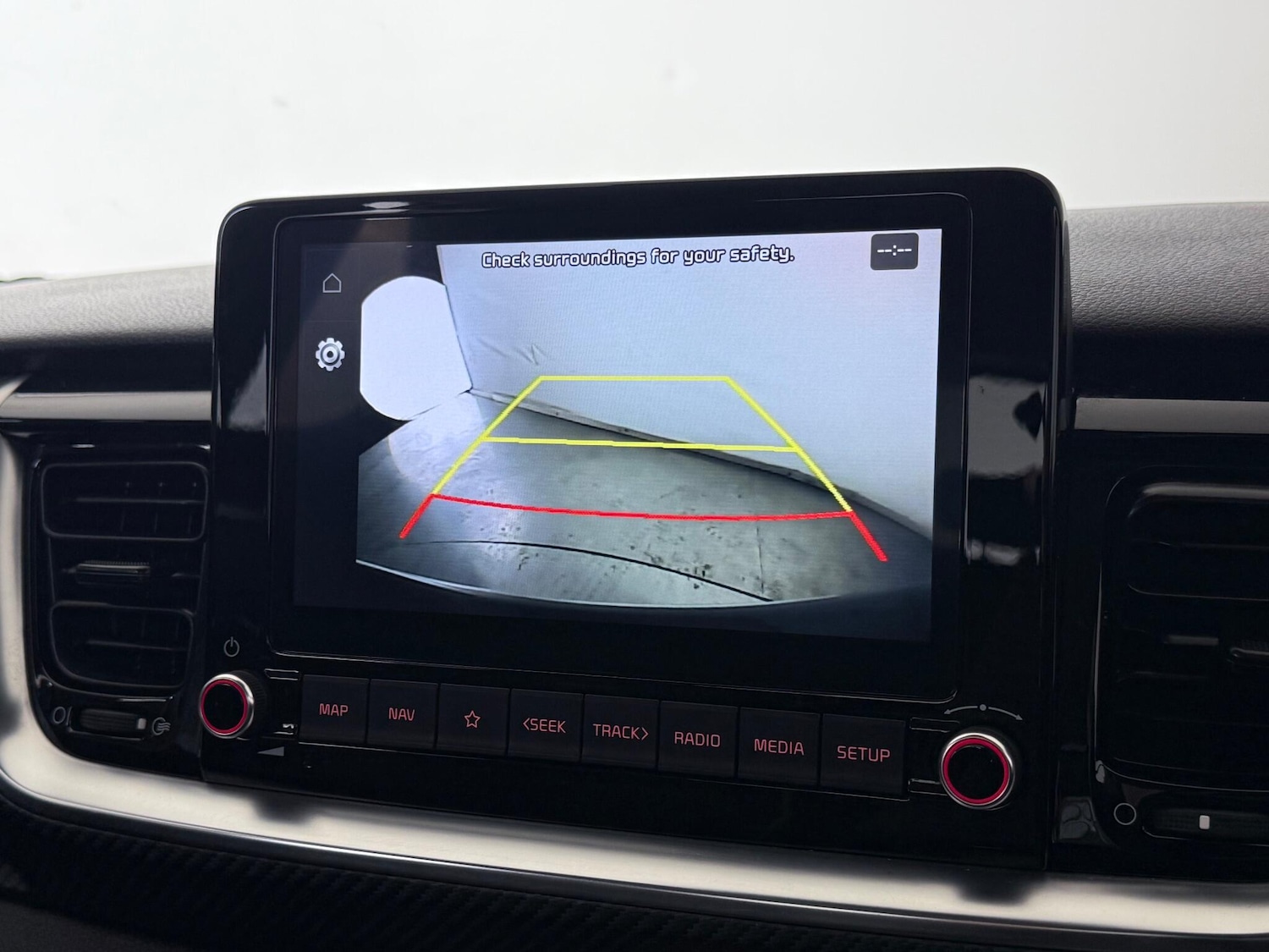 Used Kia Stonic 2024 for sale - 77182984: Photo 32