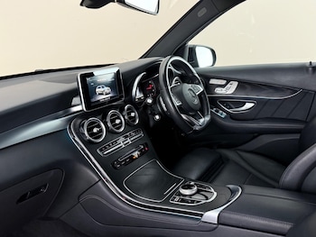 Used Mercedes-Benz GLC 2018 for sale - 78722416: Photo