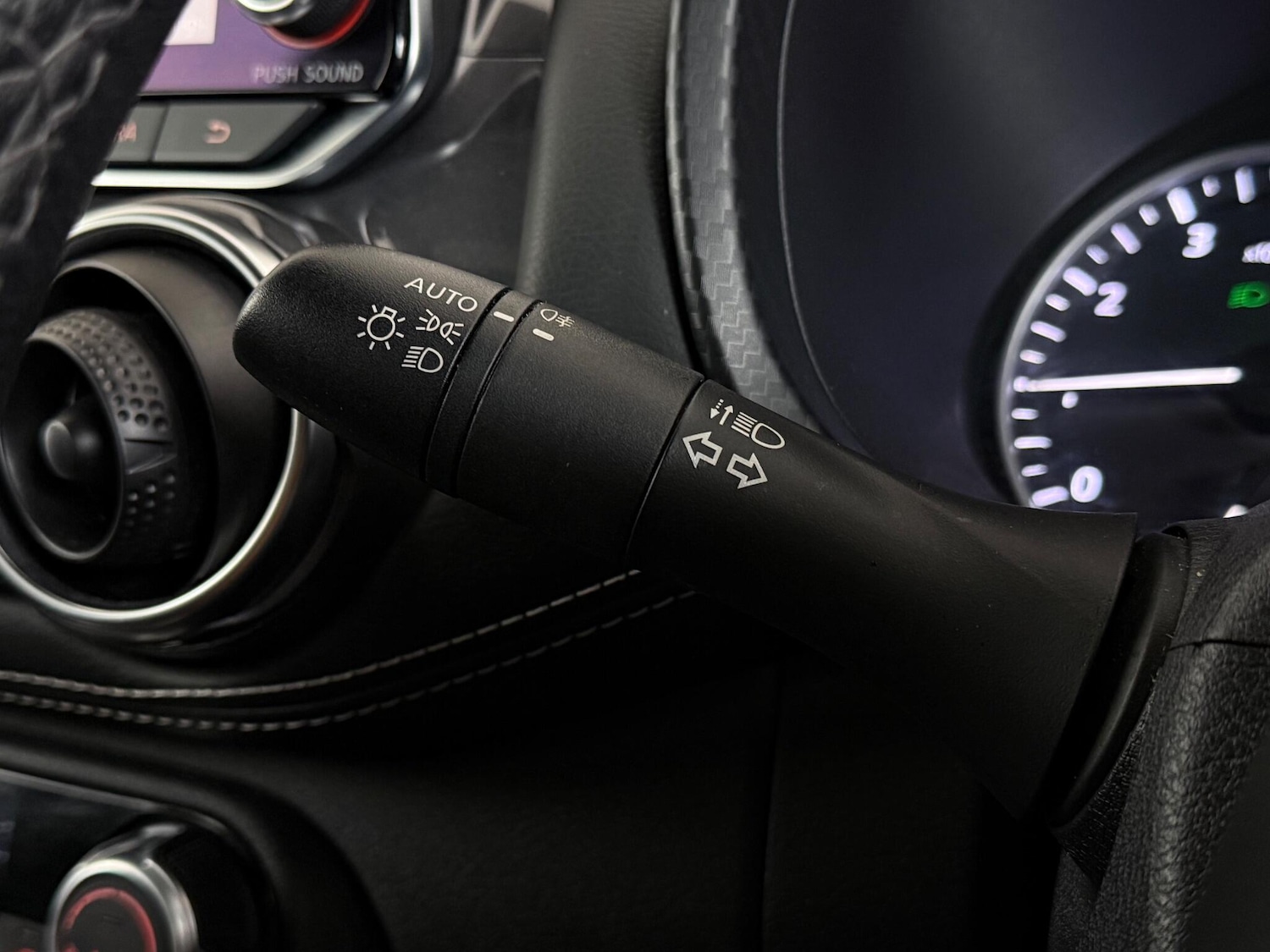 Used Nissan Juke 2023 for sale - 76466747: Photo 25