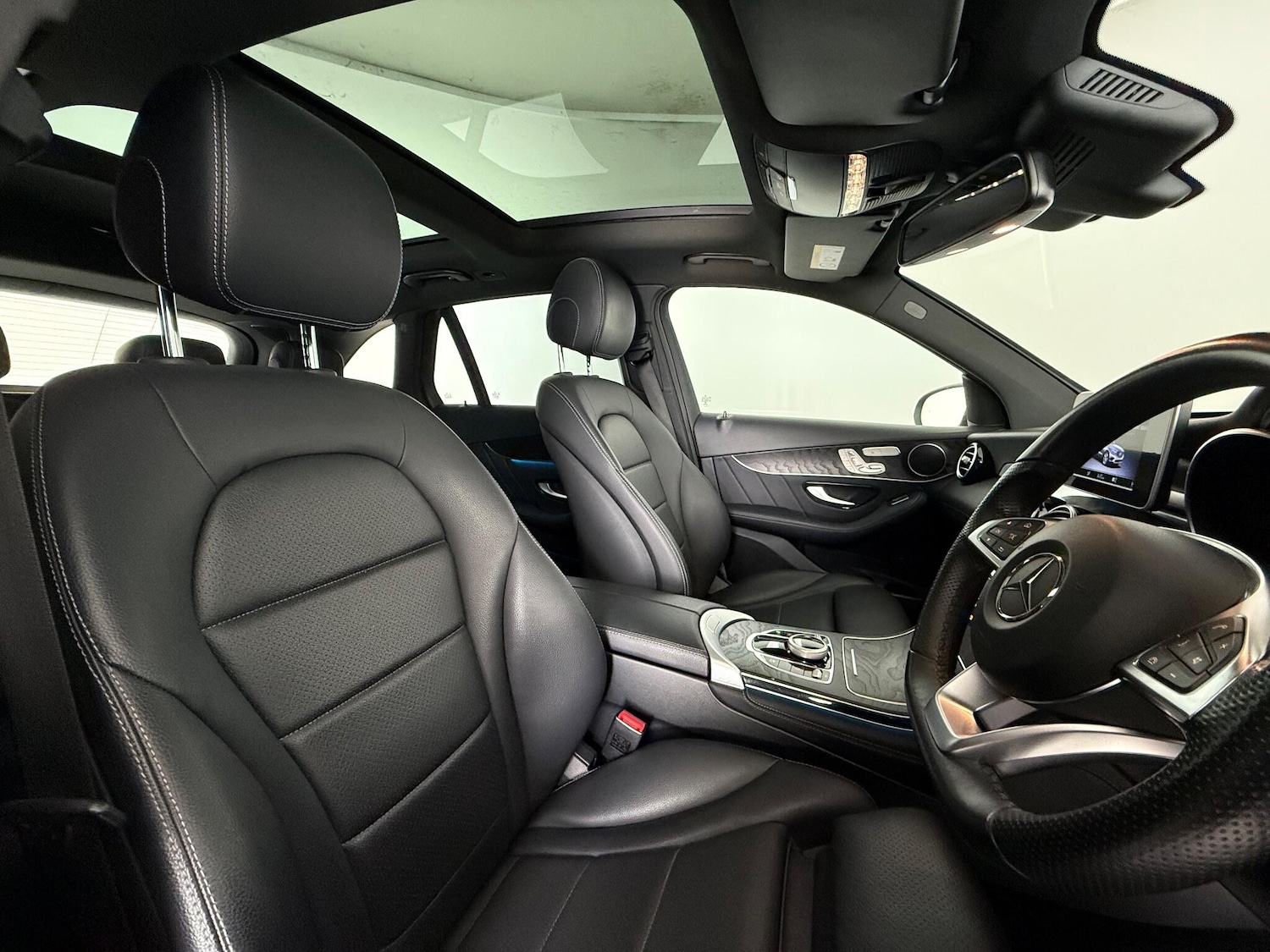 Used Mercedes-Benz GLC 2018 for sale - 76802379: Photo 15