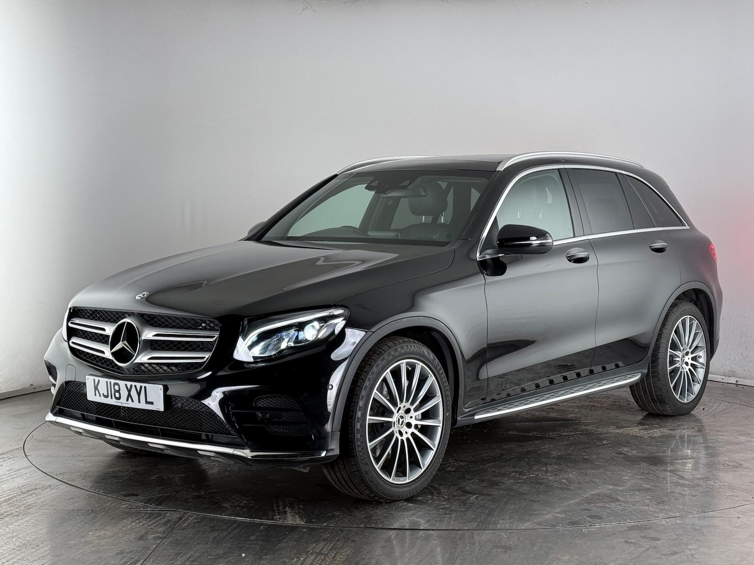 Used Mercedes-Benz GLC 2018 for sale - 76802379: Photo 4