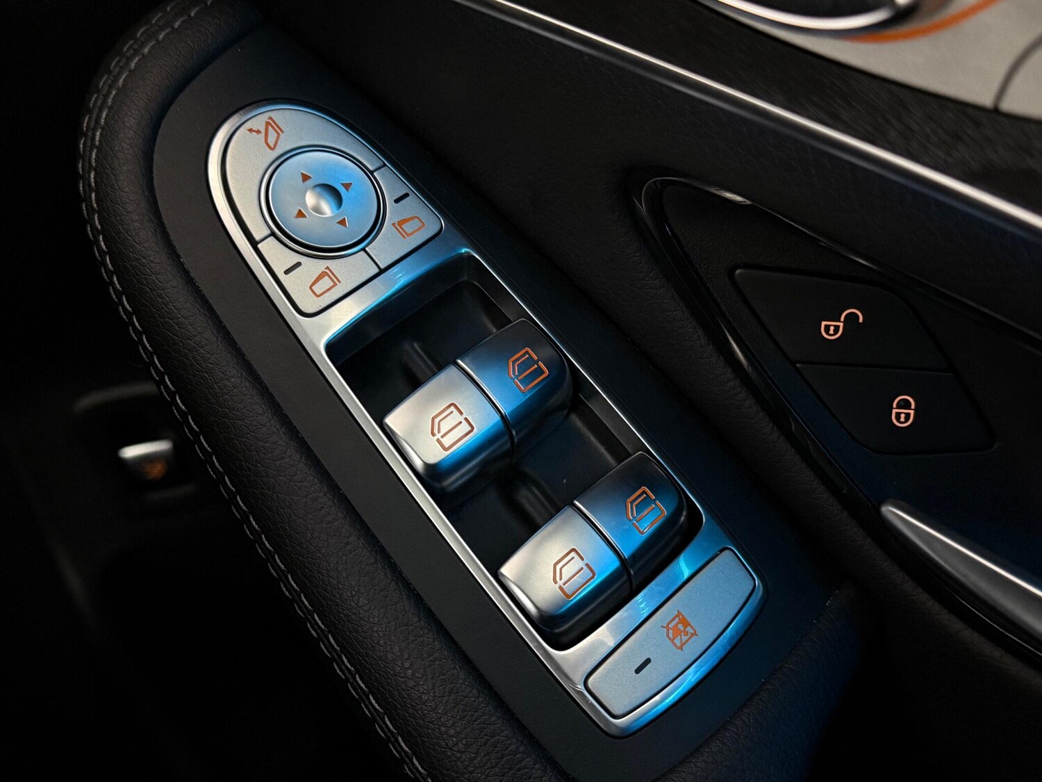 Used Mercedes-Benz GLC 2018 for sale - 76802379: Photo 41