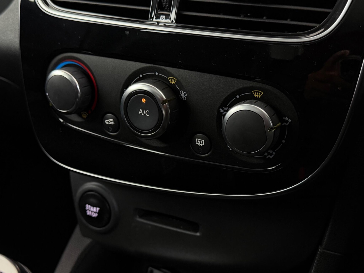 Used Renault Clio 2017 for sale - 77242950: Photo 26