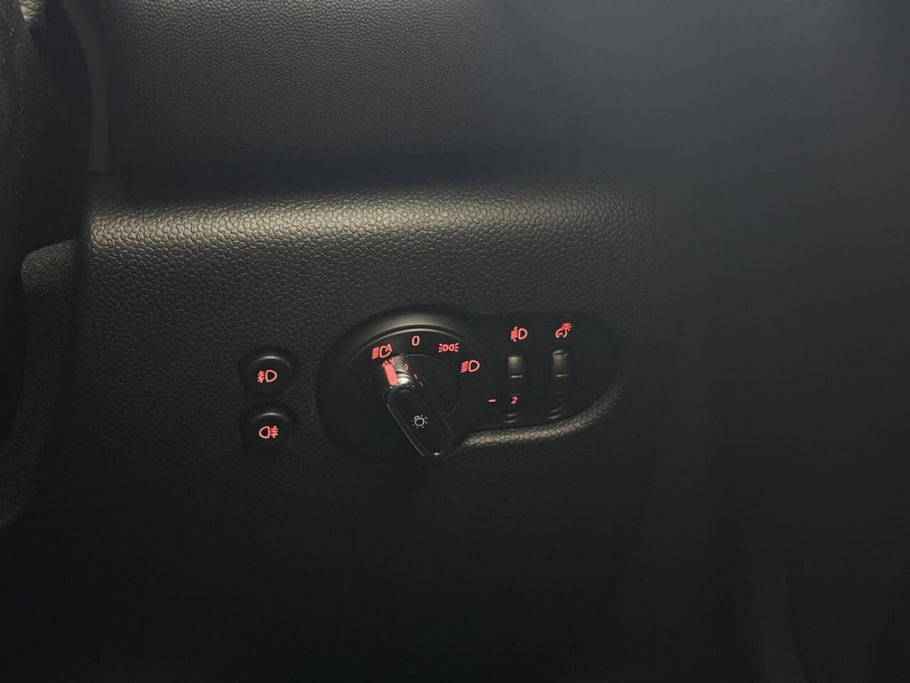 Used MINI Hatch 2018 for sale - 75859785: Photo 24