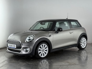 Used MINI Hatch 2018 for sale - 75859785: Photo