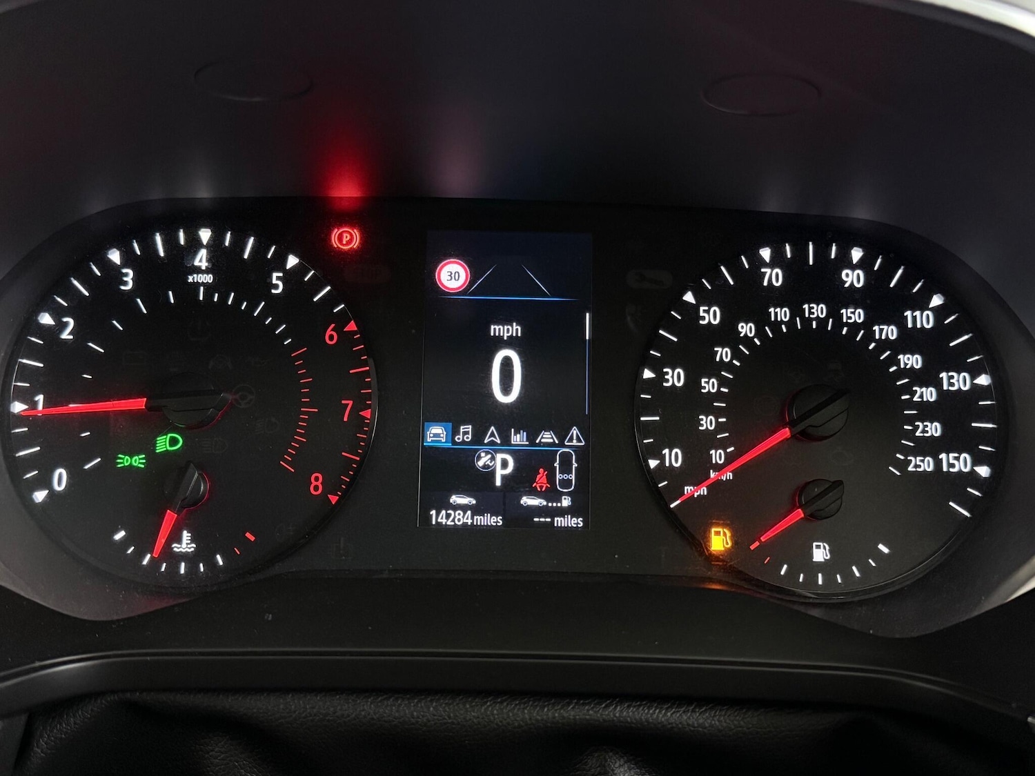 Used Renault Captur 2021 for sale - 77222215: Photo 19