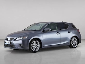 Used Lexus CT 2017 for sale - 79039539: Photo