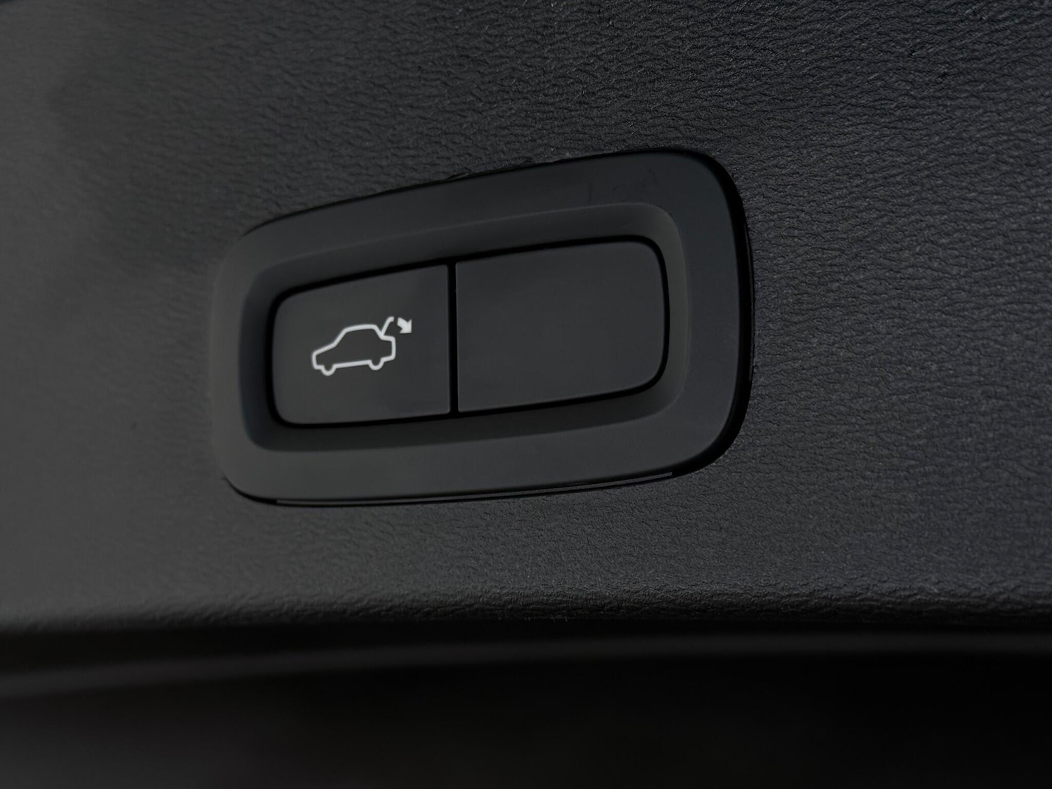 Used Volvo XC40 2021 for sale - 77268221: Photo 11