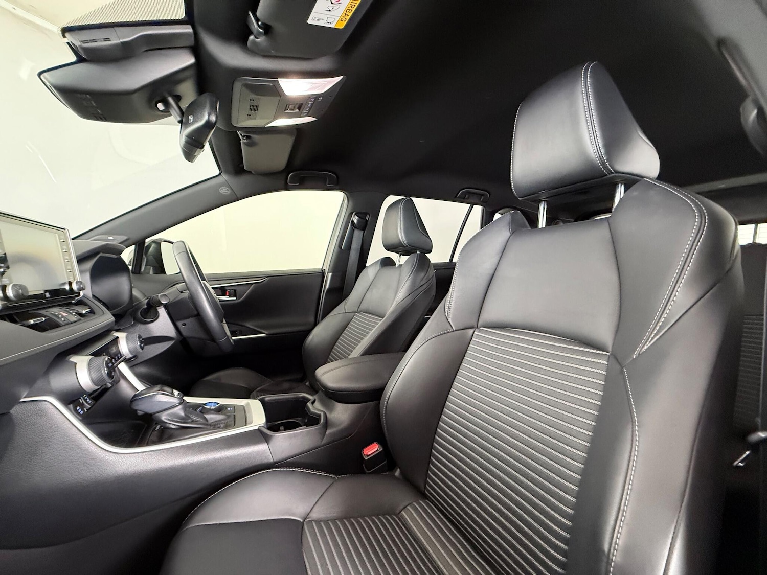 Used Toyota RAV4 2022 for sale - 76886283: Photo 16